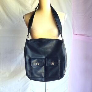 Black Faux Leather Messenger Shoulder Bag, Medium‎